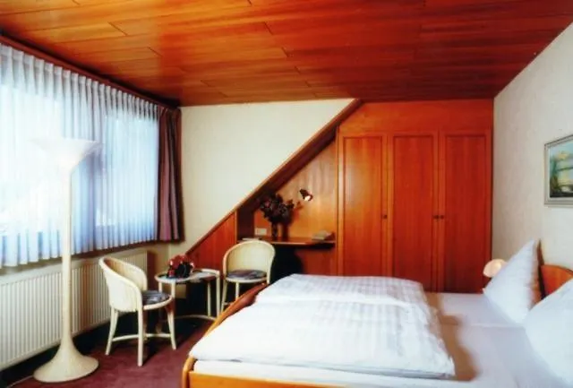 Adolphs Fruhstuckspension Guest house 3*