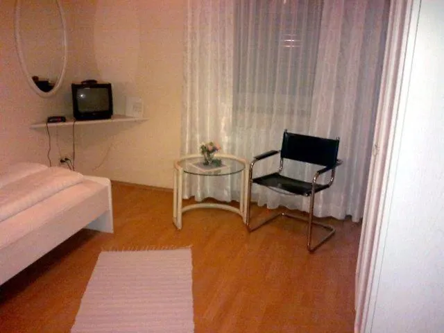 Adolphs Fruhstuckspension Guest house 3*